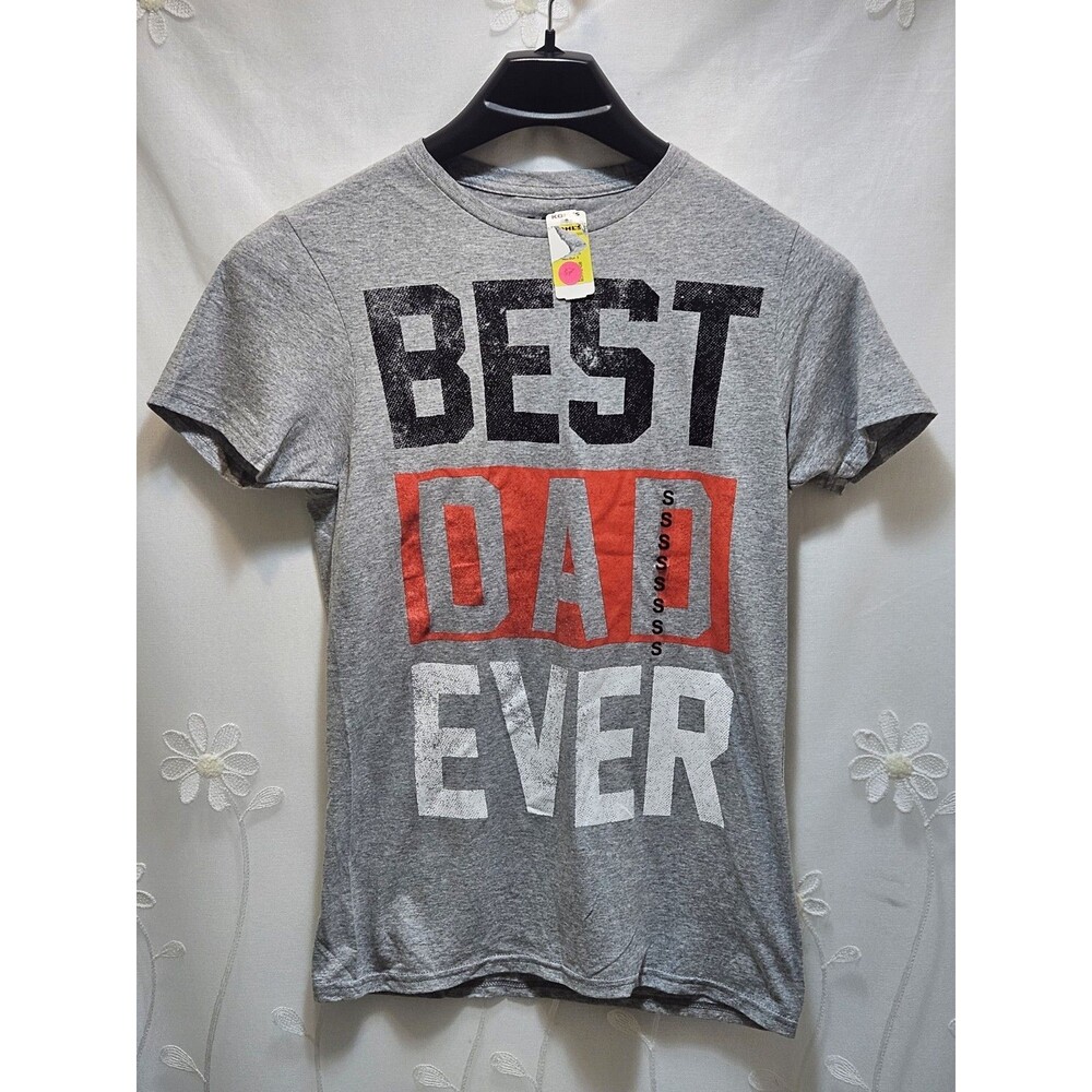 Mad Engine NWT Mens Small Gray Top Best Dad Ever Gift Distress Short Sleeves